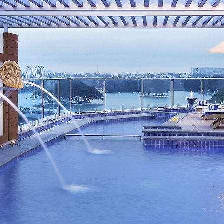 Radisson Bengaluru City Center Zewnętrze zdjęcie